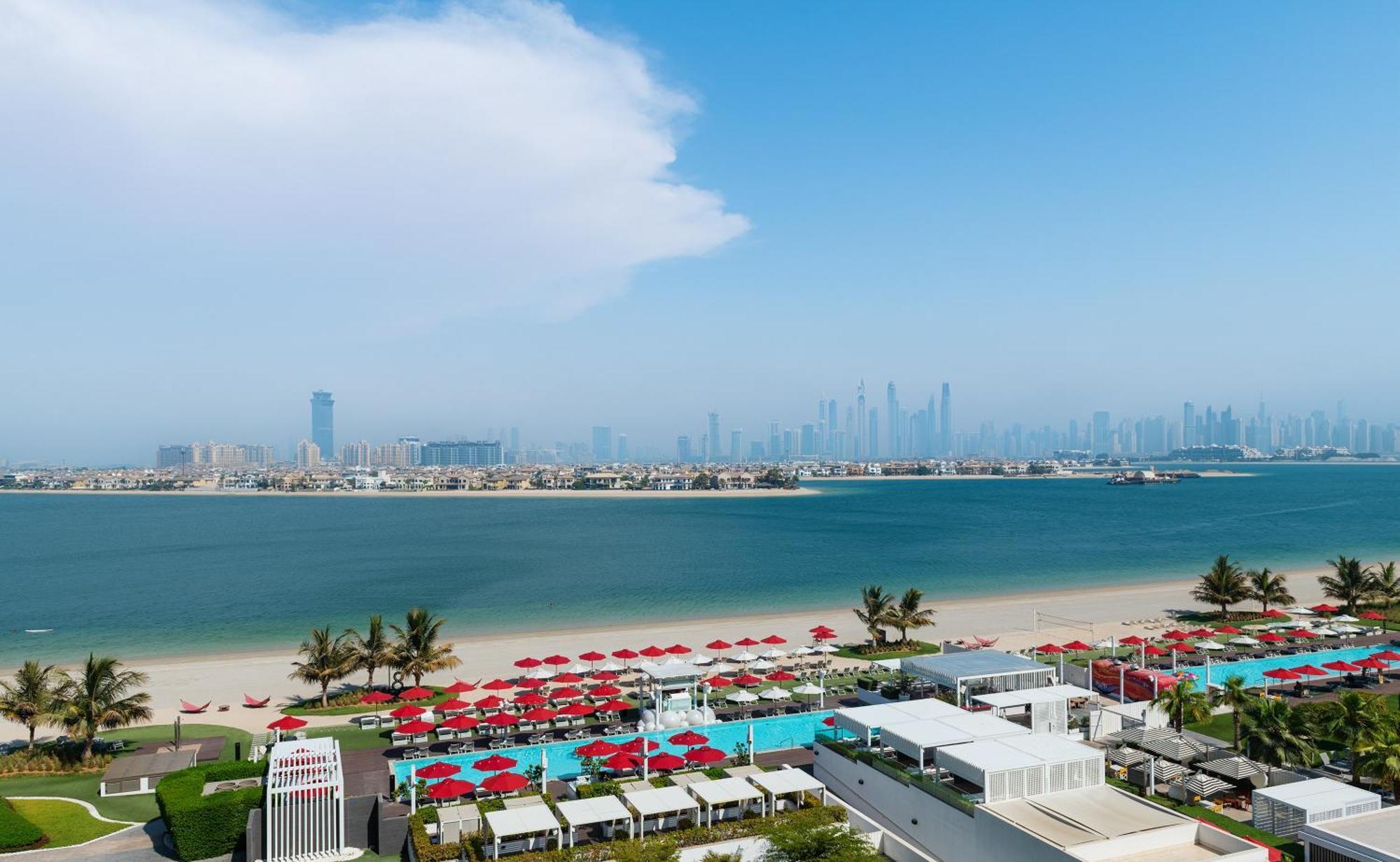 Th8 Palm Dubai Beach Resort, Vignette Collection By Ihg Exterior photo View of Jumeirah Islands