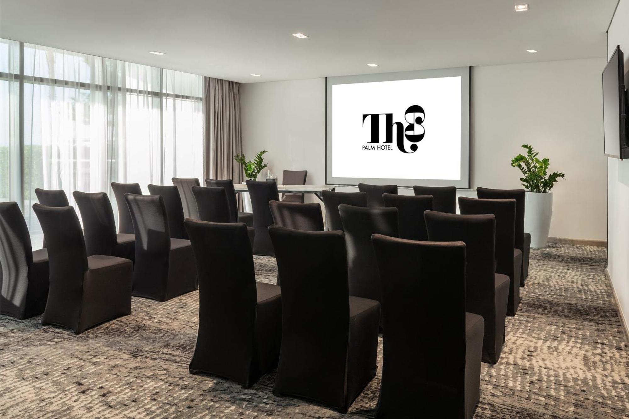 Th8 Palm Dubai Beach Resort, Vignette Collection By Ihg Exterior photo The New Hotel