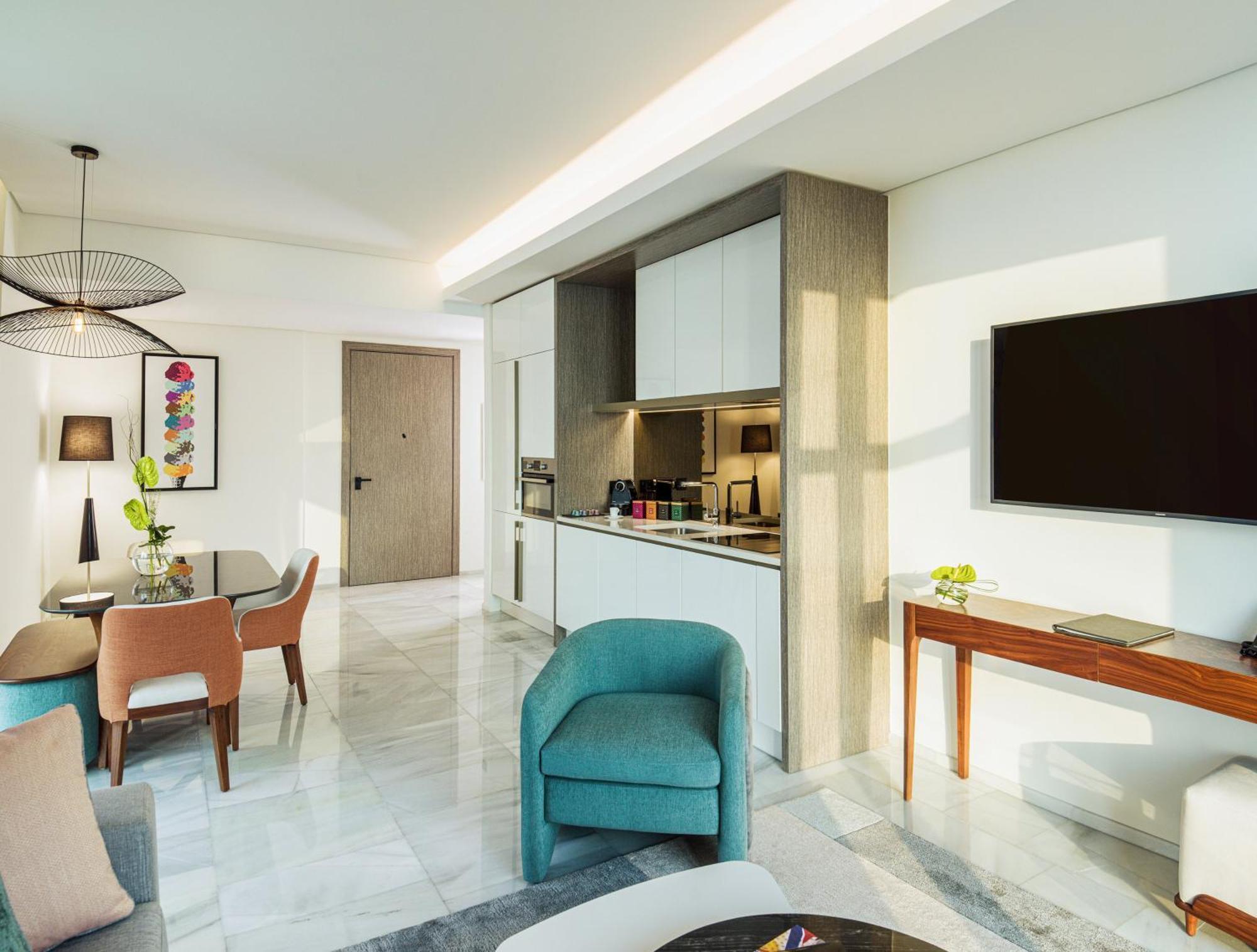 Th8 Palm Dubai Beach Resort, Vignette Collection By Ihg Exterior photo